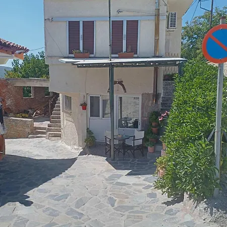 Апартаменты Mary's House Makrichori (Evia)