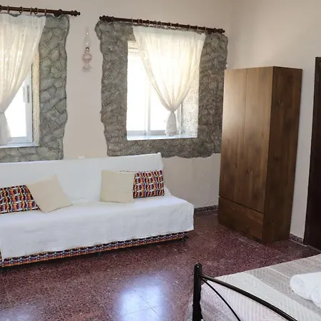 Апартаменты Mary's House Makrichori (Evia)